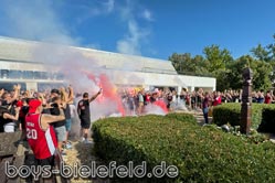 08.06.2024:
Gedenken von Fans verschiedenster Vereine an Komcsi in Debrecen
